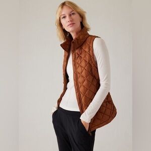 Athleta Whisper Featherless Quilted Puffer Vest Sequoia Brown